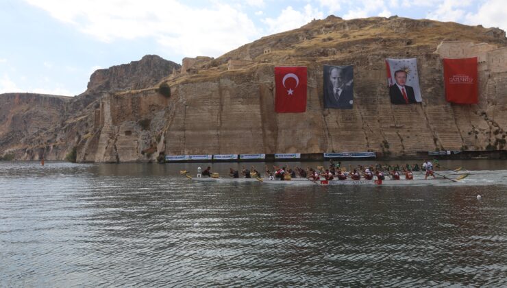 Firat’in İnci̇si̇ Rumkale’de Su Sporları Festi̇vali̇ Coşkusu