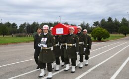 Balıkesir’de Şehit Uzman Çavuş Kemal Ekri İçin Askeri Tören Düzenlendi