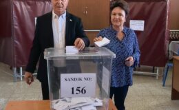 KKTC Başbakanı Ünal Üstel Oyunu Kullandı