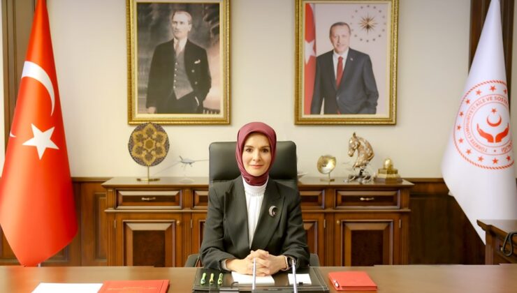 Bakan Göktaş, Dünya Şampiyonu Milli Sporcuları Tebrik Etti