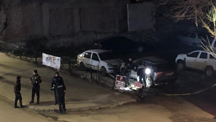 Kars’ta park halindeki araca silahlı saldırı gerçekleştirildi