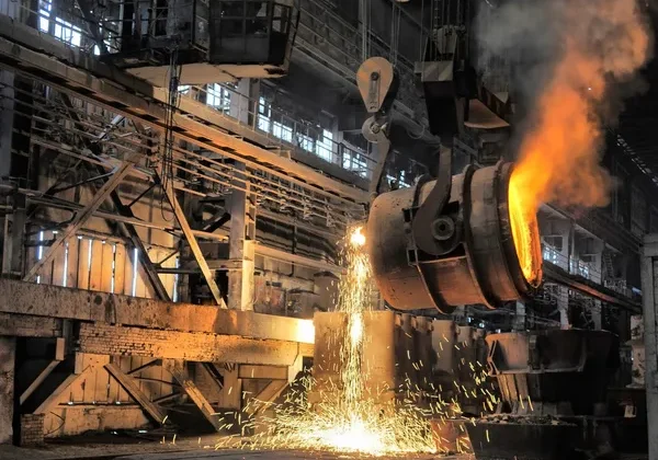 Sanayi Üretiminde Aralık 2025 Tablosu: Aylık Artış, Yıllık Düşüş