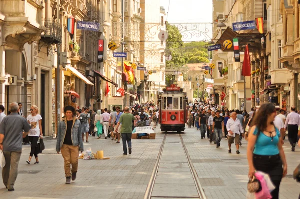 İstanbul’da Bazı Yollar Ve Metrolar Kapatılıyor