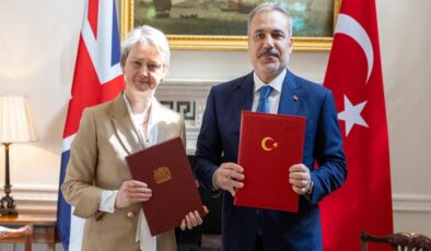 Türkiye ile İngiltere Arasında Yeni Dönem: Stratejik Ortaklık Belgesi İmzalandı