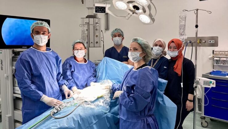 Yalova’da Tıpta Örnek Başarı: Uyanık Anesteziyle Kapalı Safra Kesesi Ameliyatı Yapıldı