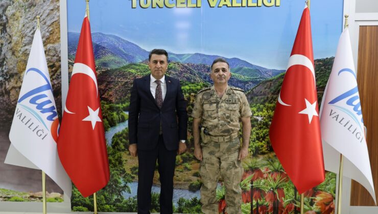 Tunceli Valisi Şefik Aygöl, İl Jandarma Komutanı Mustafa Tetik’i Kabul Etti